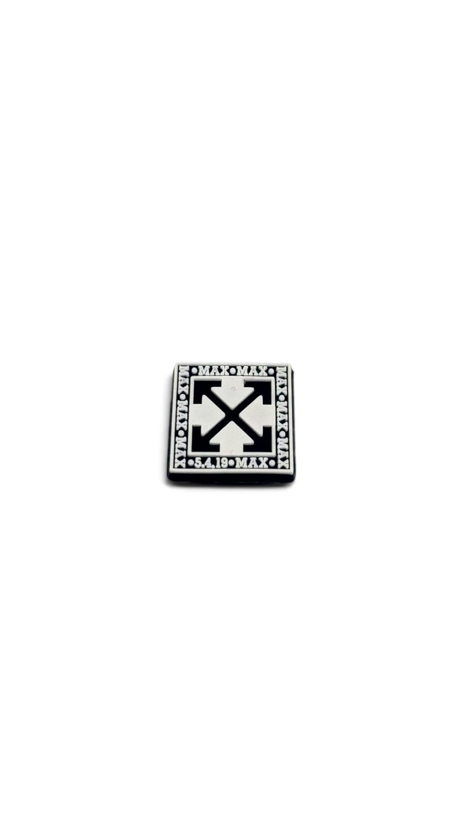 Pin’s pvc Marques aléatoires